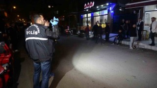Adanada kahvehaneye silahlı saldırı: 2 yaralı