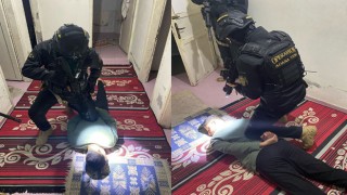 Adana'da Terörist Posteri Asan İki Kişi Yakalandı