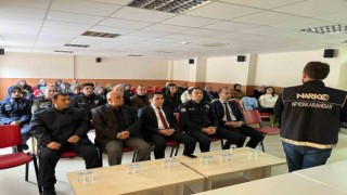 Afyonkarahisarda anne ve anne adayları bilgilendirildi