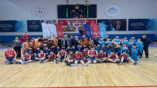 Afyonkarahisarda okul sporları küçükler basketbol müsabakaları tamamlandı