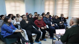 Ailelere otizm spektrum bozukluğu semineri verildi