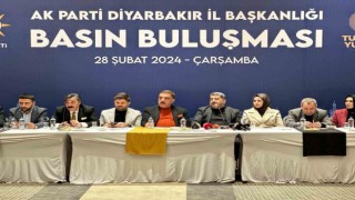 AK Parti Diyarbakır İl Başkanı Raşit Ocak basın mensuplarıyla bir araya geldi