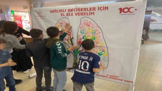 Akciğer maskotu çocuklardan ilgi gördü