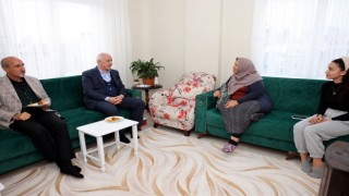 Akdeniz Belediyesinin Onkobüs Servisi kanser tedavisi gören vatandaşları mutlu ediyor