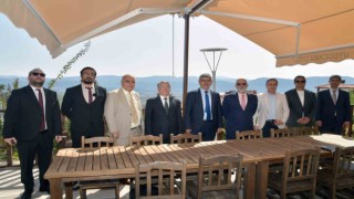 Akyaka Uygulama Oteli iftara bekliyor