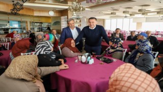 Alanya Belediyesi ‘Yaşlılara Yönelik Kale Gezisi düzenlendi