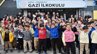 Alinur Aktaştan ders başı yapan öğrencileri ziyaret etti