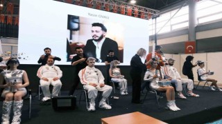 Alper Gezeravcıdan aldıkları ilham ile ‘Uzay konseptli gösteri yaptılar