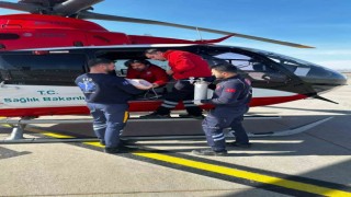 Ambulans helikopter 2,5 aylık Adem için havalandı