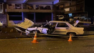 Ankarada iki otomobil çarpıştı: 1 ölü, 2 yaralı