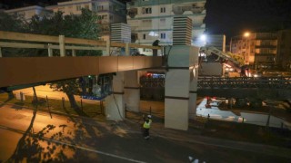 Antalyada üst geçitler bakımdan geçiyor