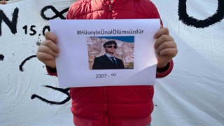 Arkadaşı tarafından öldürülen 17 yaşındaki Hüseyin Ünalın ailesi katile yardım edenlerin de ceza almasını istiyor