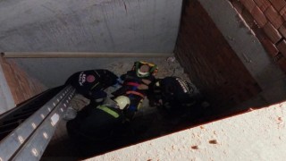 Asansör boşluğuna düşen şahıs yaralandı