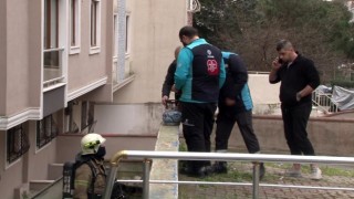 Ataşehirde evde açık unutulan tüpten sızan gaz nedeniyle bina tahliye edildi