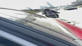 Ataşehirde kadın sürücünün aracını tekmeleyip küfürler eden motosikletli kamerada