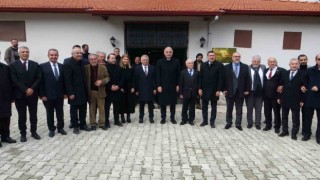 Bakan Ersoy, restorasyonu tamamlanan cemevini ziyaret etti