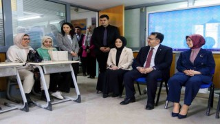 Bakan Göktaş, Kahire Yunus Emre Enstitüsünü ziyaret etti