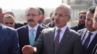Bakan Uraloğlu, Yeşilkent Kavşağını ve Şehir Hastanesi yolunu inceledi