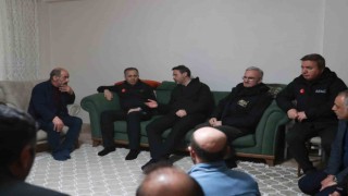 Bakan Yerlikaya ile Bakan Bayraktardan madencilerin ailelerine geçmiş olsun ziyareti