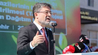 Bakan Yumaklı: Yerli ve milli tohum için firmalar çalışıyor