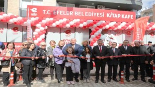 Başkan Atay 16ıncı Kitap Kafeyi hizmete açtı