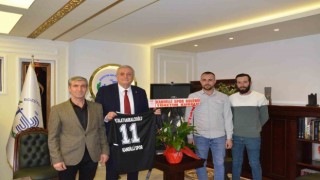 Başkan Bakkalcıoğluna Kandilli Spordan ziyaret
