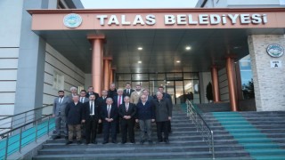 Başkan Büyükkılıçtan Talas Belediyesine ziyaret
