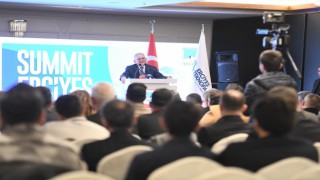 Başkan Büyükkılıçtan zirvede ‘bilişim vurgusu