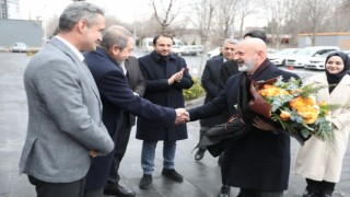 Başkan Çolakbayrakdar, “Daha fazla çalışarak, yürümek yok, koşmak var”