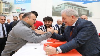 Başkan Demirtaş, bileğini büktürmedi