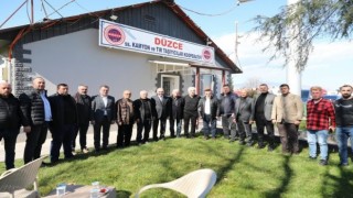 Başkan Özlü Düzcenin yükünü taşıyan esnafla buluştu