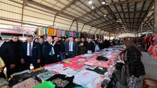 Başkan Zolan Serinhisarda hemşehrileriyle kucaklaştı