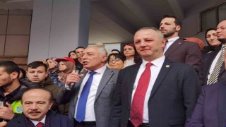 Belediye işçilerine ara zam verildi
