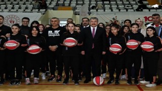 Beşiktaş Kadın Basketbol Takımı, depremzede öğrencilerle bir araya geldi