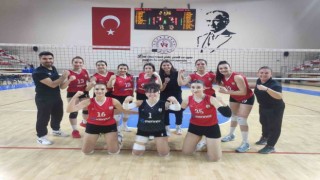 Besni GSK Kadın Voleybol Takımı Play-Off ‘a galibiyetle başladı