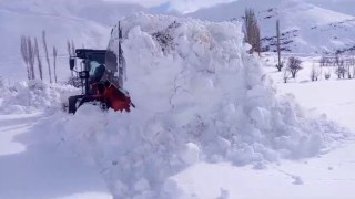 Beytüşşebapta kar nedeniyle kapalı olan iki mezra yolu ulaşıma açıldı