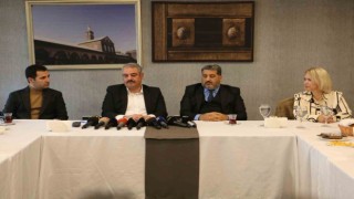 Bildenden, hizmet yerine kaosu tercih eden partilere gönderme