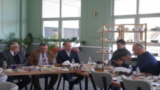 Bilecik Belediye Başkanı Mustafa Sadık Kaya, basın mensuplarıyla bir araya geldi