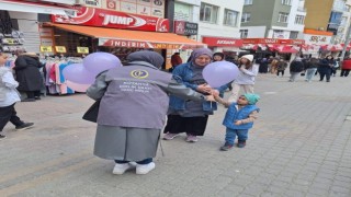 Birlik Vakfından çocuklara balon