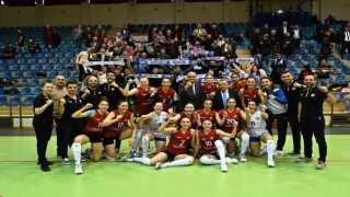“Bizim Kızlar” yarı finaldeki ilk galibiyetini aldı