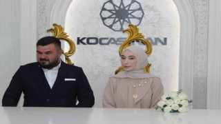 Bu çiftler evlilik yıl dönümünü 4 yılda bir kutlayacak
