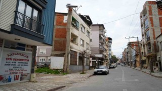 Bu evi görenler bir daha bakıyor: İki boyutlu gibi görünen ev dikkatleri çekiyor