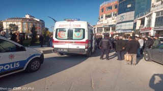 Burdurda seyir halindeki motosiklet yayaya çarptı: 2 yaralı