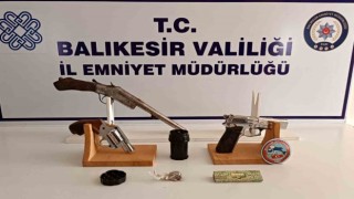 Burhaniyede Polis suçlulara göz açtırmıyor
