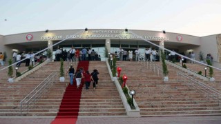 Büyükşehir Türkiyeye değer katan isimleri tesislerinde yaşatıyor