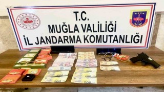 Çalıştığı eski işyerinden 3 bin Euro çaldı