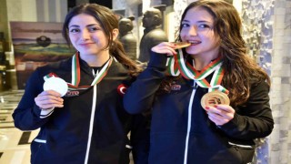 Cansu Bektaş: Ülkemi en iyi şekilde temsil ettiğim için mutluyum