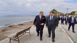 Cemil Tugay ve İsmail Yetişkin Seferihisarlılarla buluştu