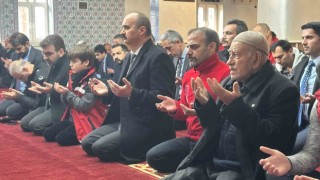 Depremde hayatını kaybedenler Batmanda anıldı