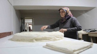 Devlet desteğiyle kurdular, günde 350 kilo yufka üretiyorlar